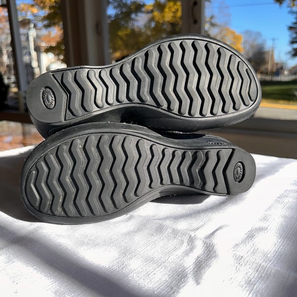 UGG - Skylar Wedge Boots, Black Suede Leather and knitted cuff, Size: US6/EU37 - Picture 8 of 10